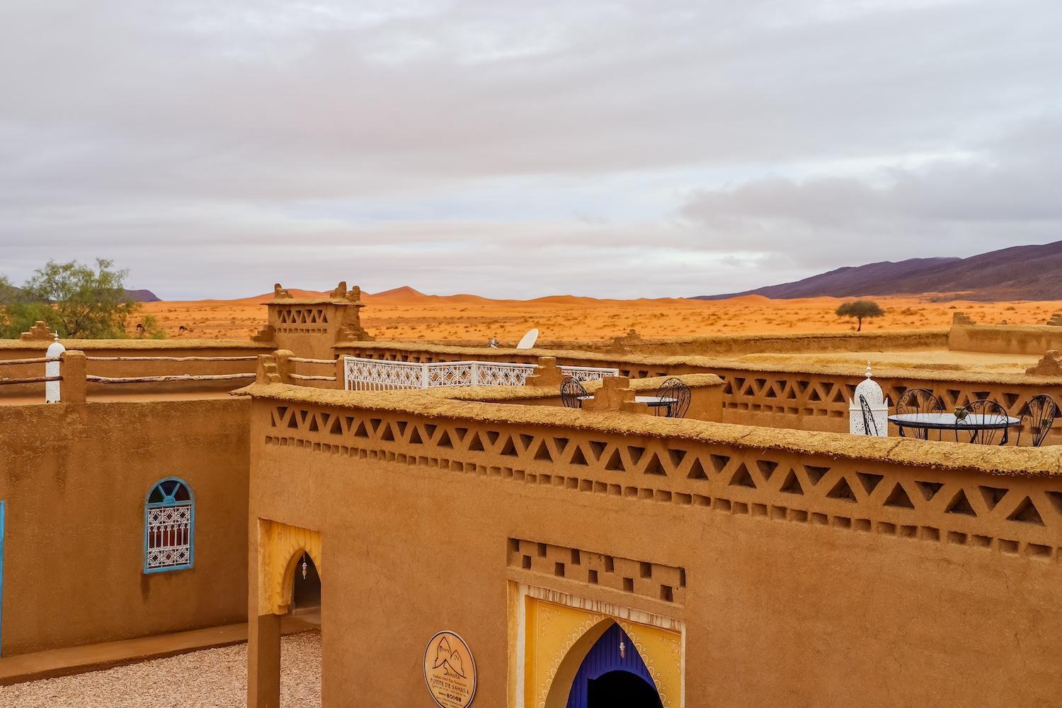 Porte De Sahara Ouzina Extérieur photo