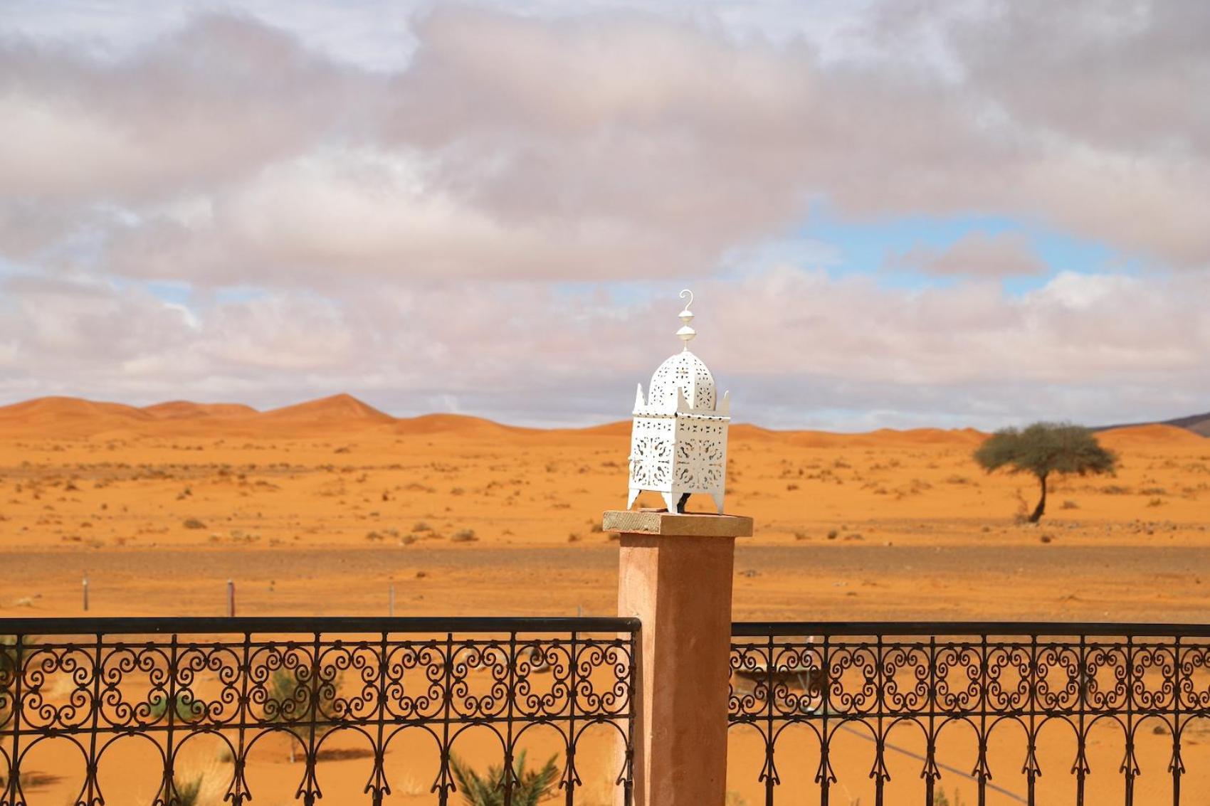 Porte De Sahara Ouzina Extérieur photo